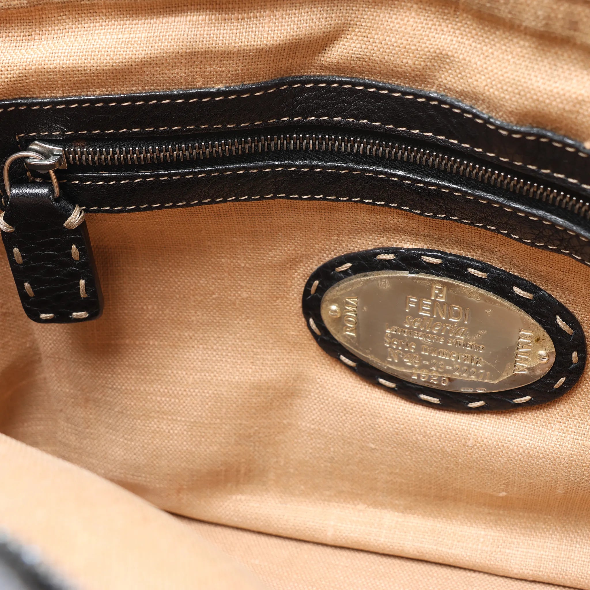 Fendi Carla Selleria Leather Handbag in Black 8BH135