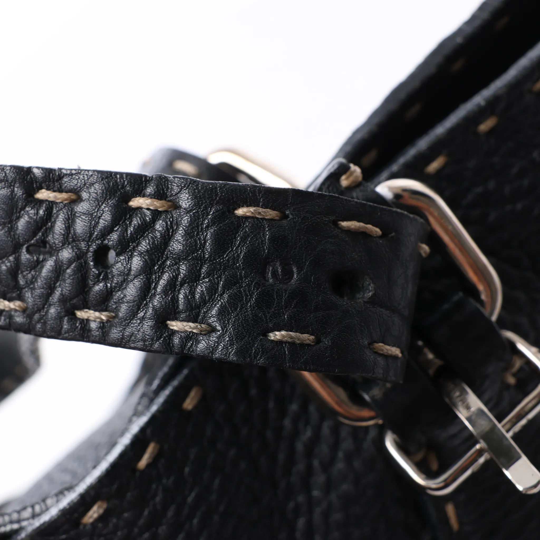 Fendi Carla Selleria Leather Handbag in Black 8BH135