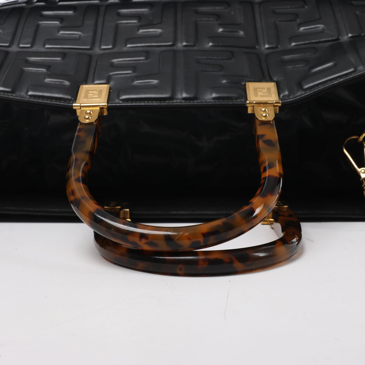 Fendi Sunshine Medium Leather 2Way Handbag in Black