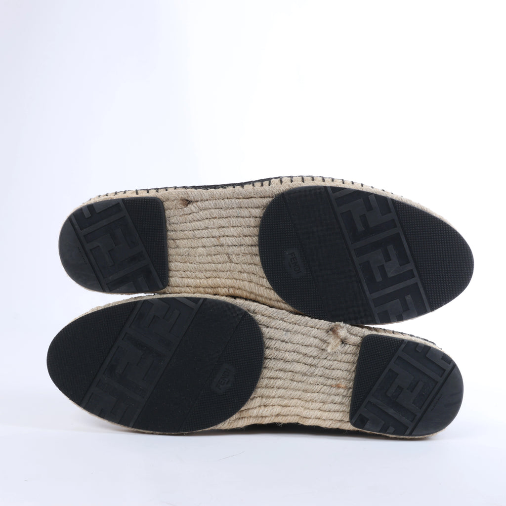 Sandalias de goma Fendi en color crudo, talla 46 UE