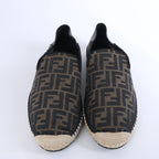 Sandalias de goma Fendi en color crudo, talla 46 UE