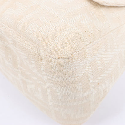 FENDI Mamma Baguette Zucchino Canvas & Leather Shoulder bag in Beige 26325
