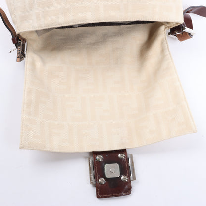 FENDI Mamma Baguette Zucchino Canvas & Leather Shoulder bag in Beige 26325
