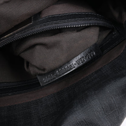 FENDI Zucchino Mamma Baguette Leather Shoulder bag in Black 8BR001