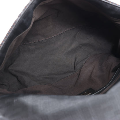 FENDI Zucchino Mamma Baguette Leather Shoulder bag in Black 8BR001