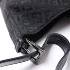 FENDI Mamma Baguette Zucchino Canvas & Leather Shoulder bag in Black 8BR036