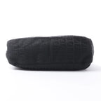 FENDI Mamma Baguette Zucchino Canvas & Leather Shoulder bag in Black 8BR036