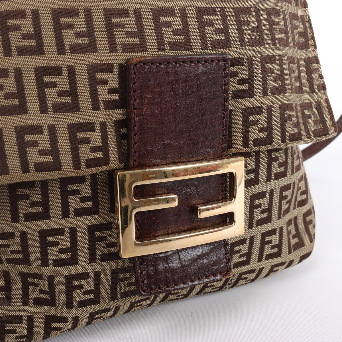 Bolso de hombro FENDI Zucchino Mamma de lona y piel en marrón