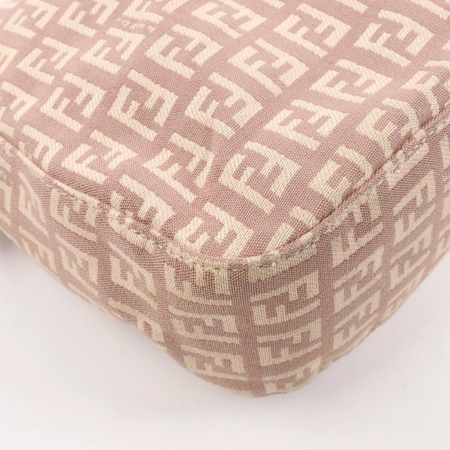 FENDI Mamma Baguette Zucchino Canvas & Leather Shoulder Bag in Pink 8BR036