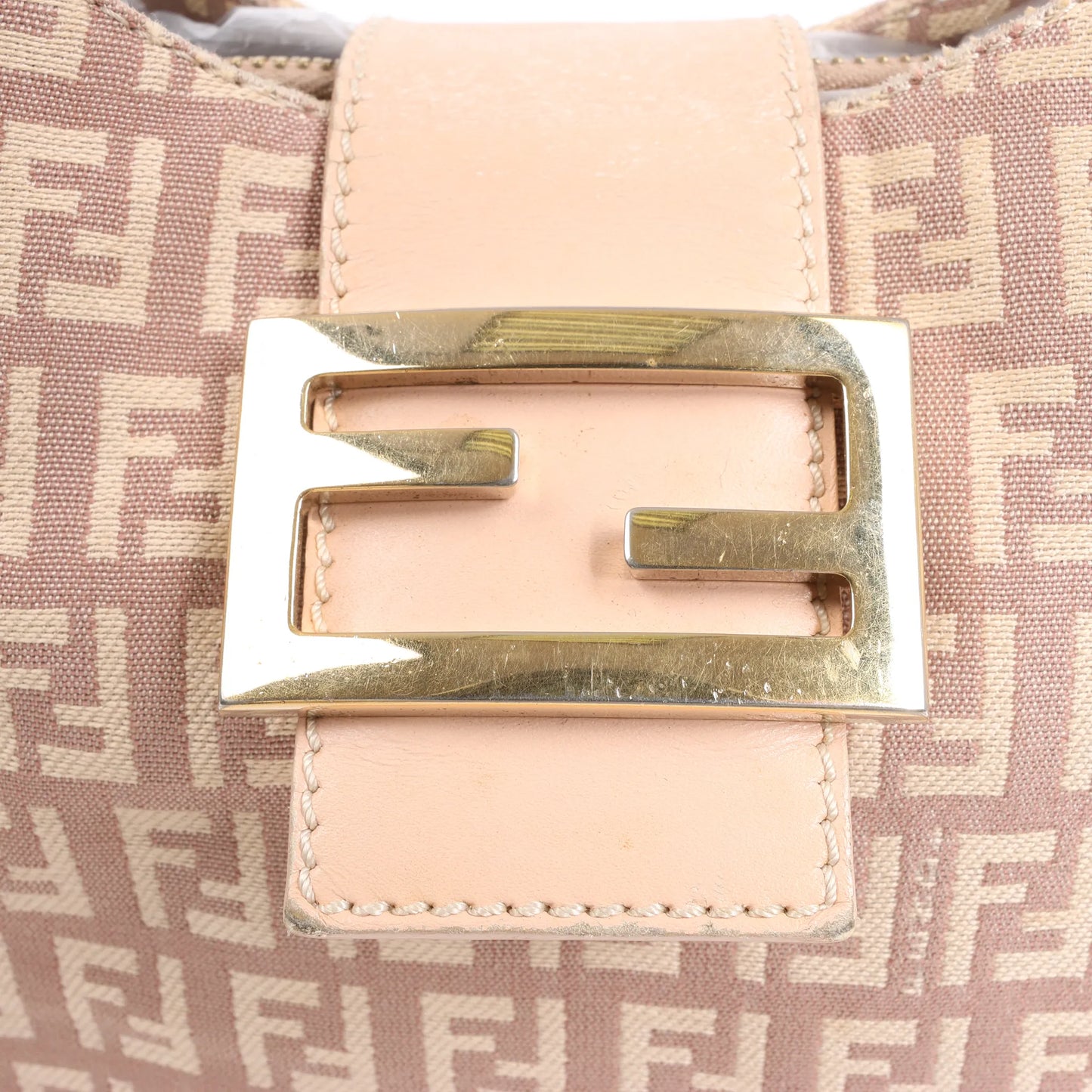 FENDI Mamma Baguette Zucchino Canvas & Leather Shoulder Bag in Pink 8BR036