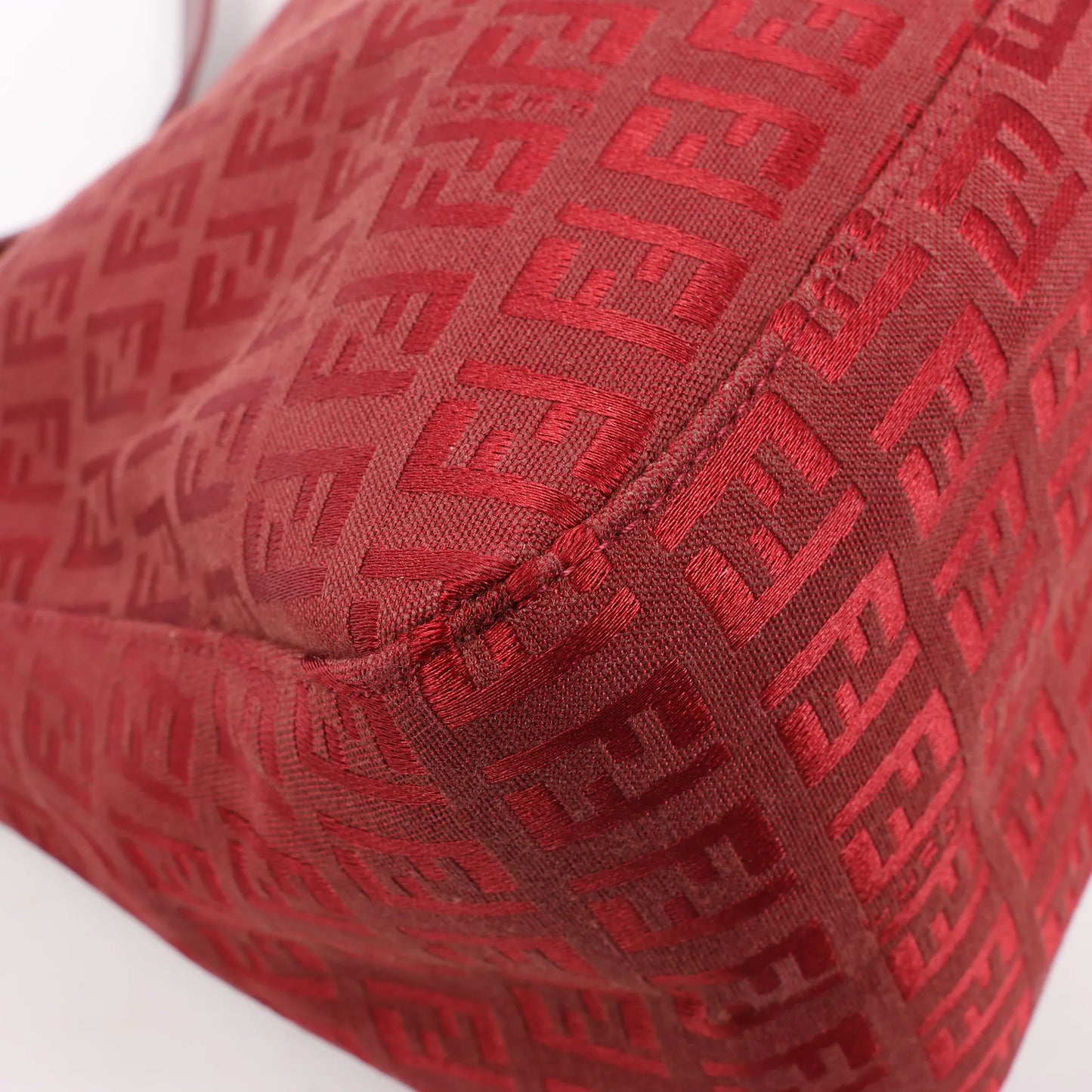 FENDI Zucchino Mamma Baguette Canvas & Leather Shoulder bag in Red 8BR001