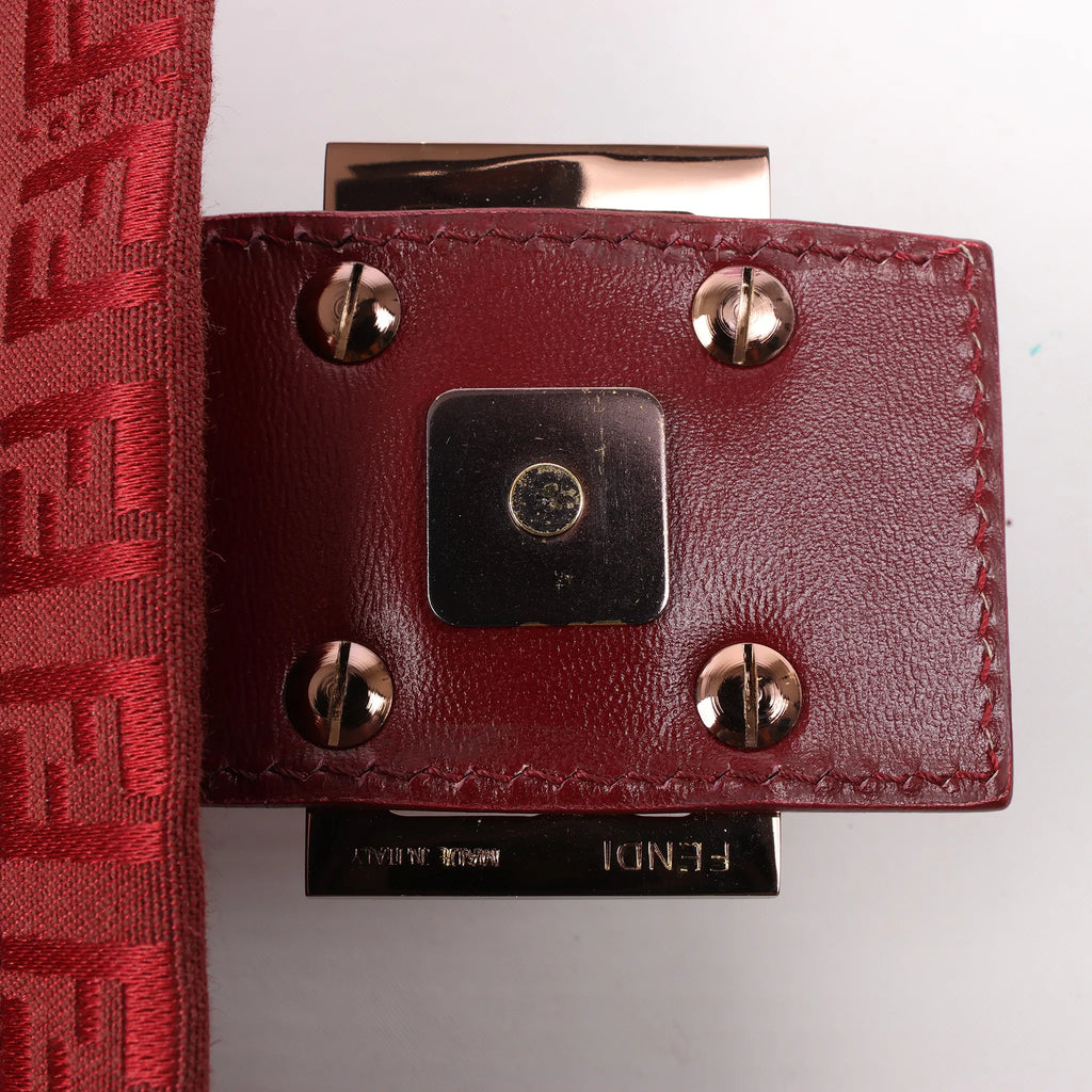 FENDI Zucchino Mamma Baguette Canvas & Leather Shoulder bag in Red 8BR001
