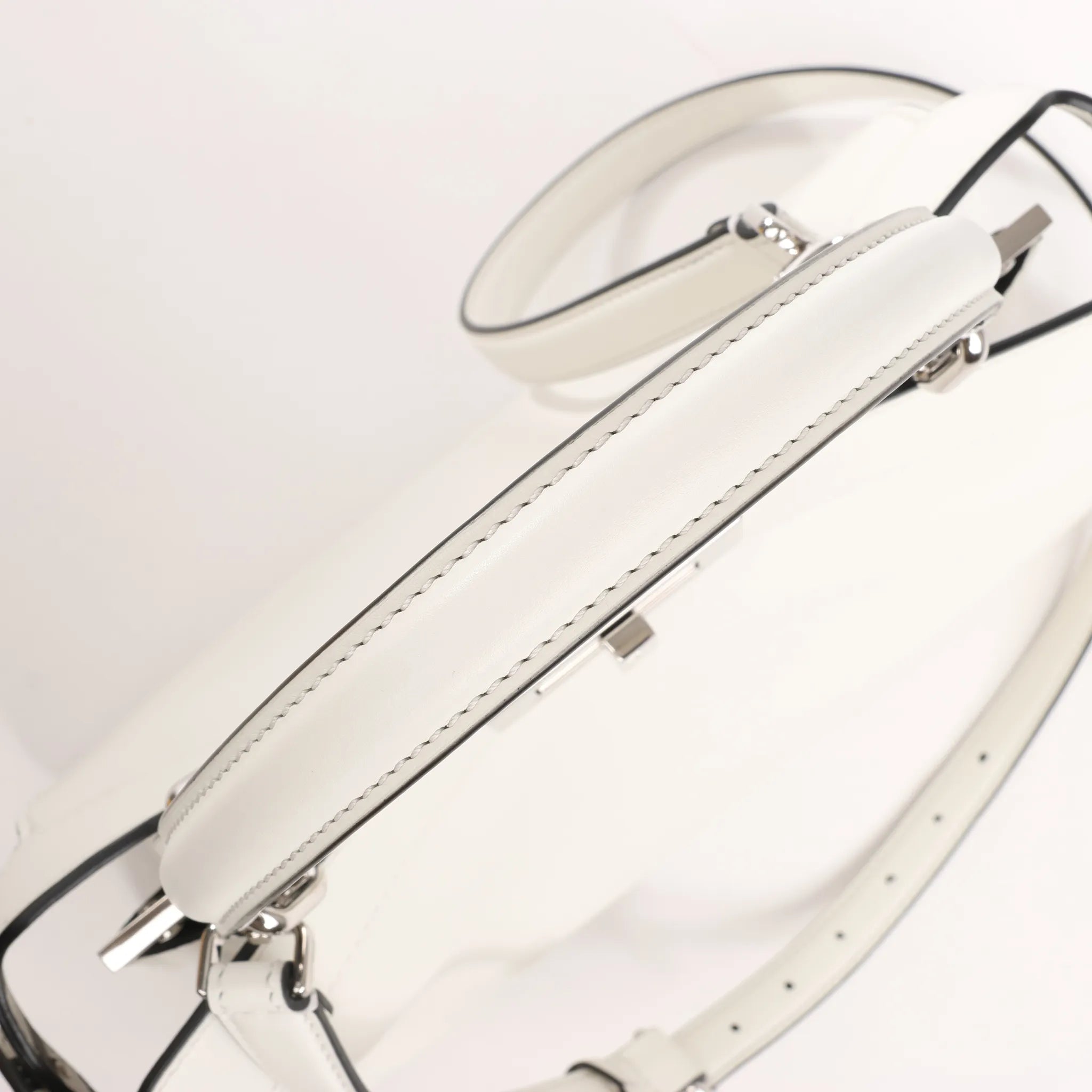 Fendi x Marc Jacobs Peekaboo ICU Co., Ltd. Medium Leather 2Way Handbag in White 8BN321
