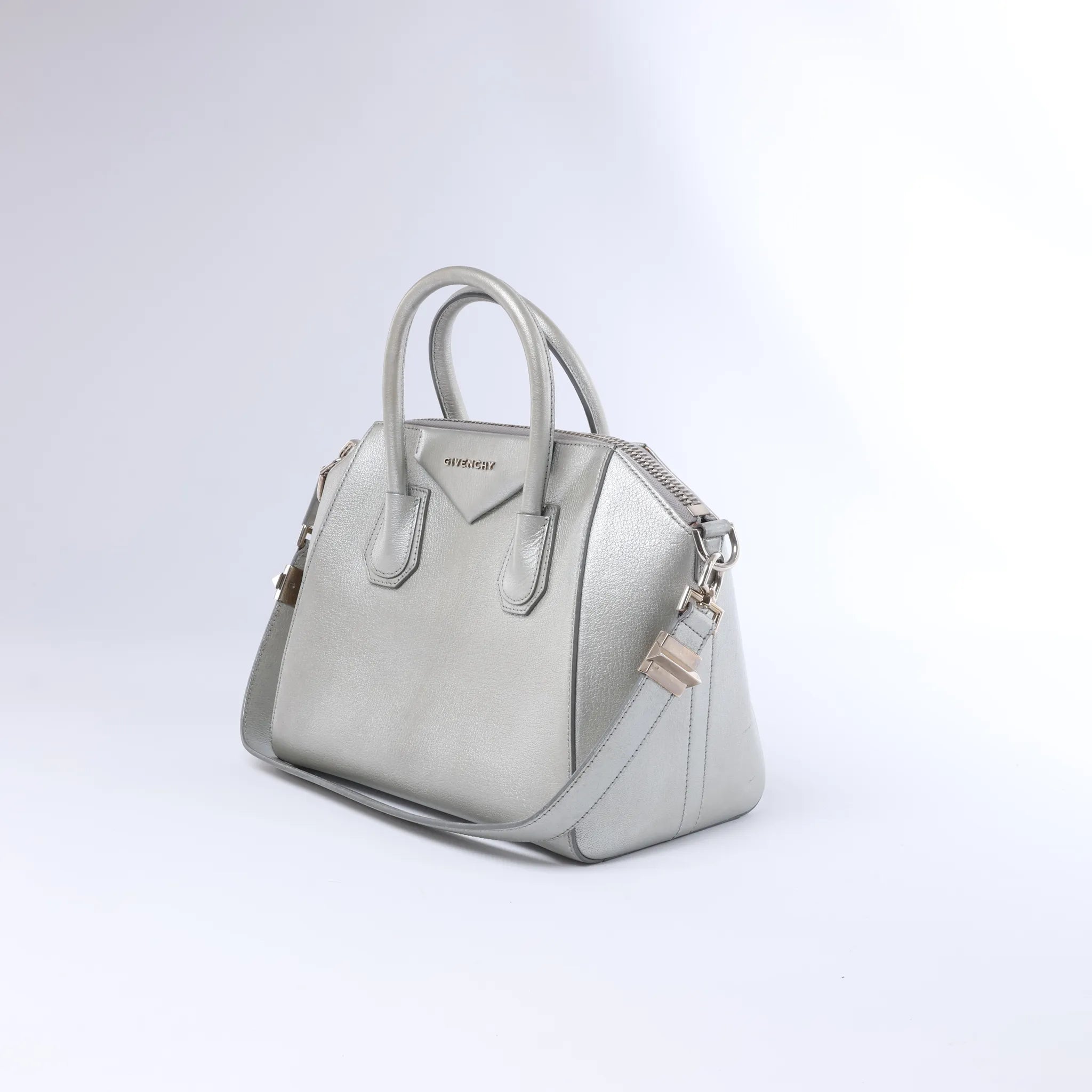 Givenchy Antigona Leather 2Way Handbag in Silver