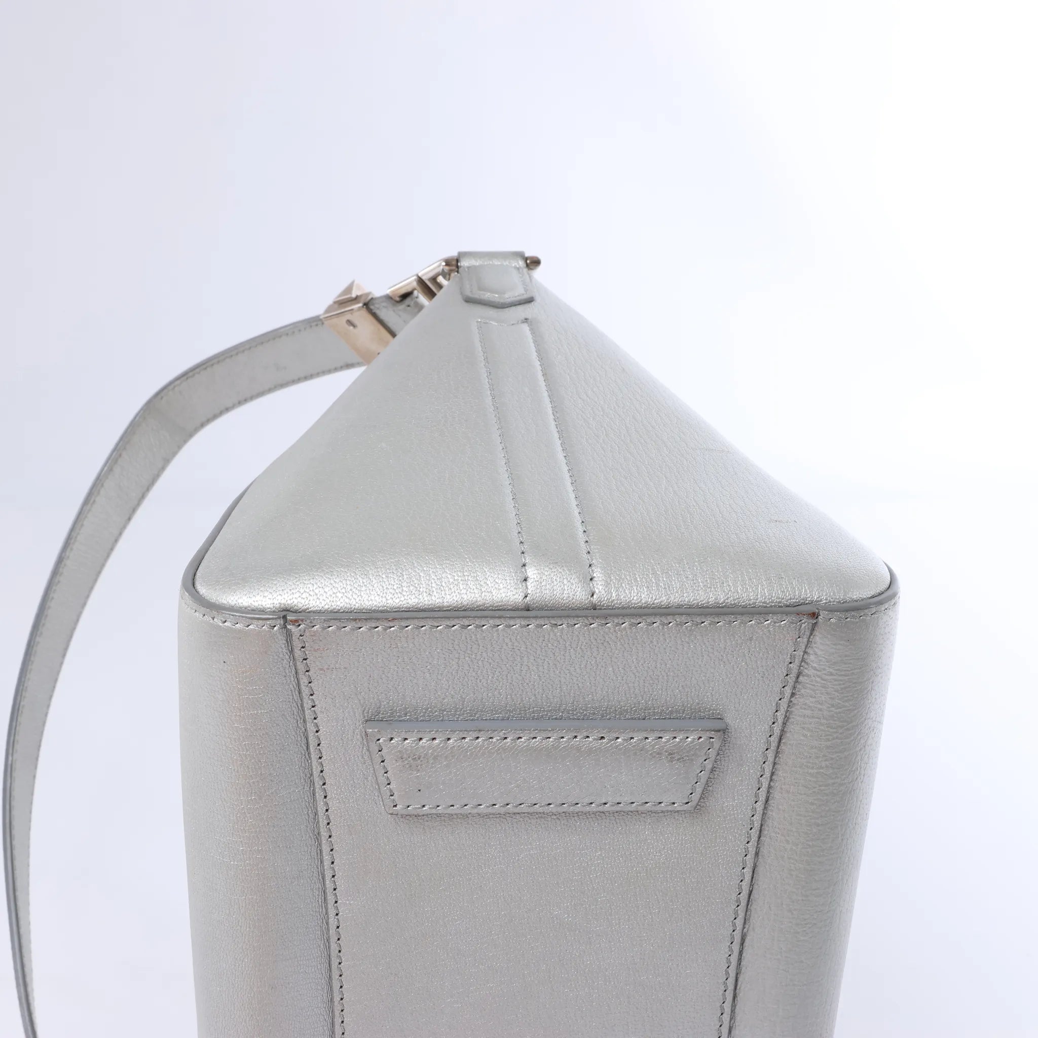 Givenchy Antigona Leather 2Way Handbag in Silver