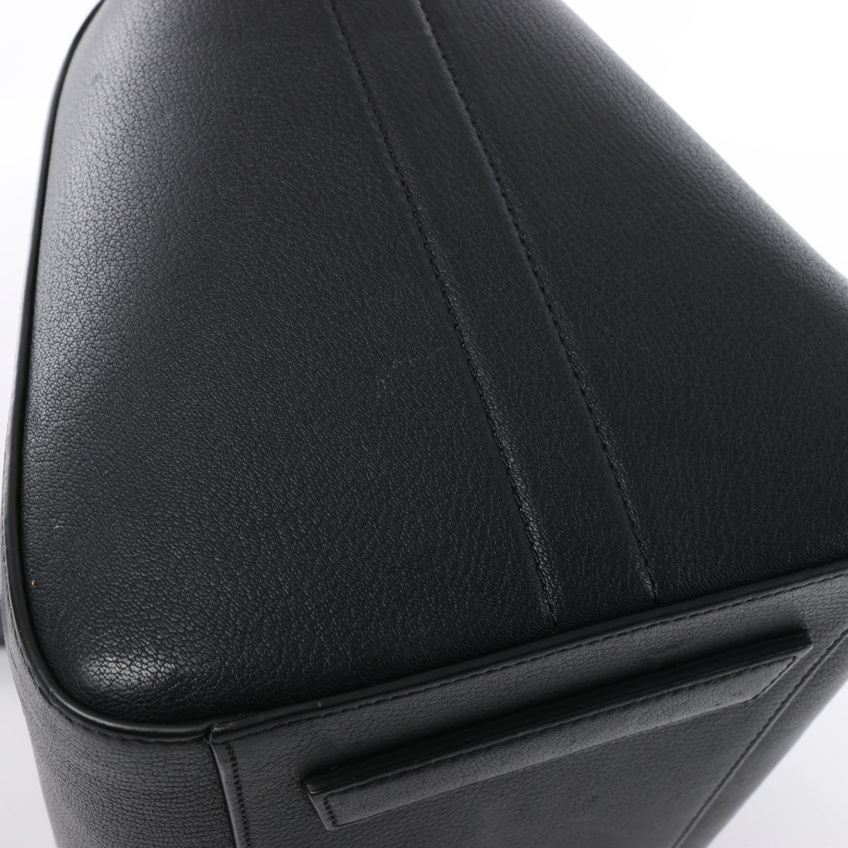 Givenchy Antigona Medium Leather 2Way Handbag in Black