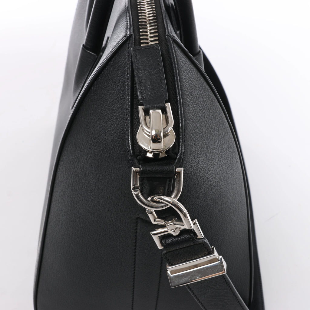 Givenchy Antigona Medium Leather 2Way Handbag in Black