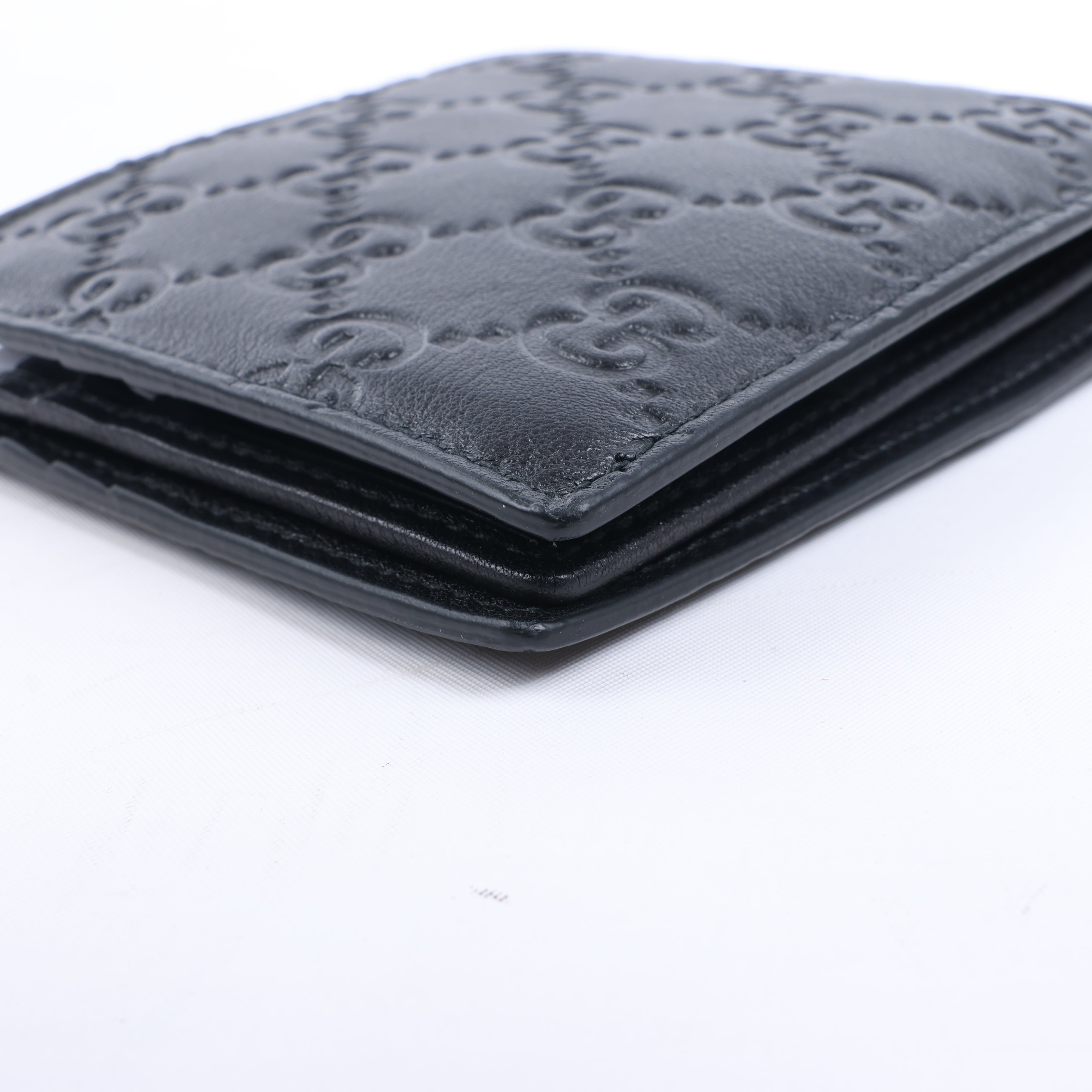 Gucci Guccissima 212185 Leather Compact Wallet in Black