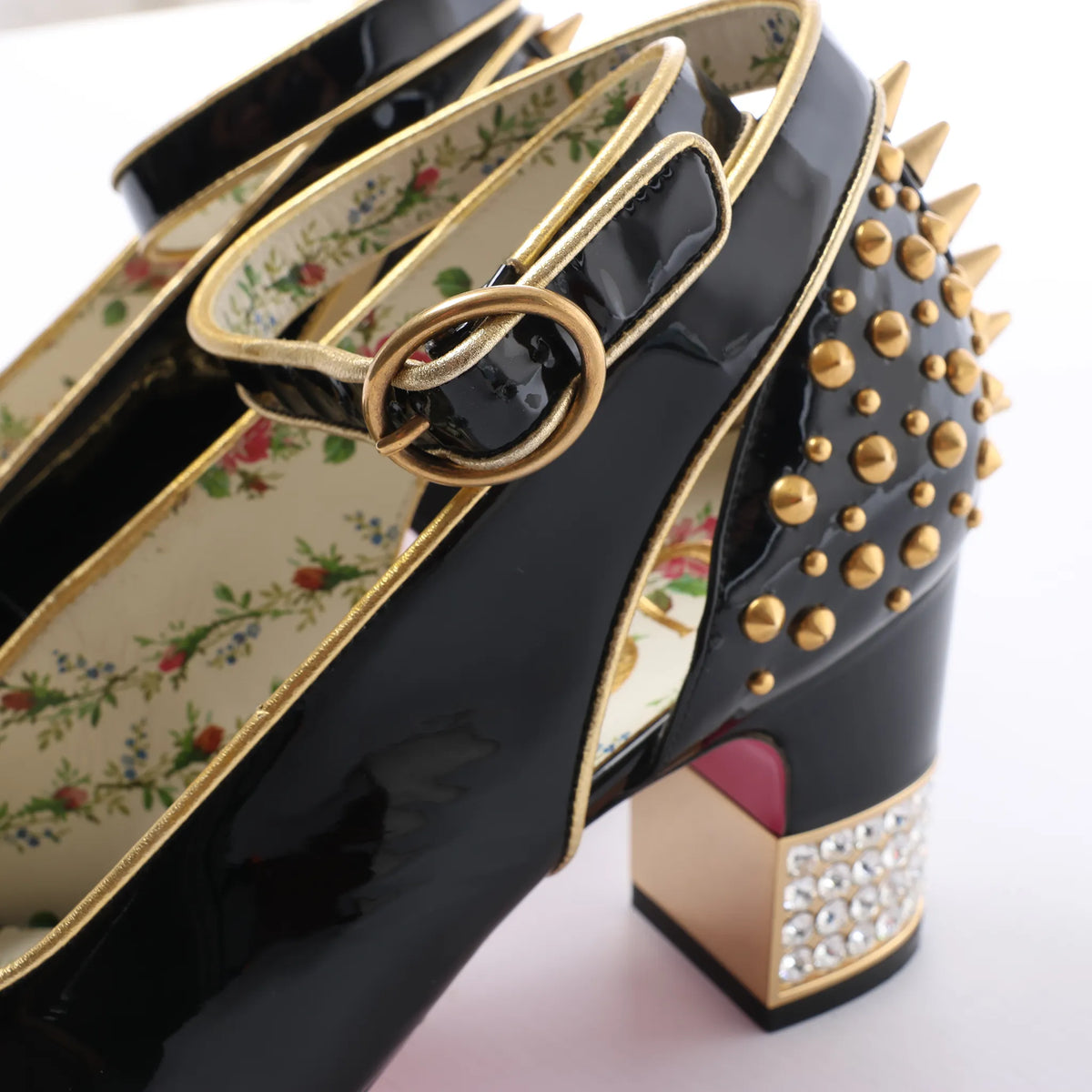 Gucci Caspar Patent Leather Strap Pumps in Black×Gold 492050, Size EU 38.5