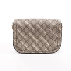 Bolso cruzado Gucci GG Marmont de piel en negro
