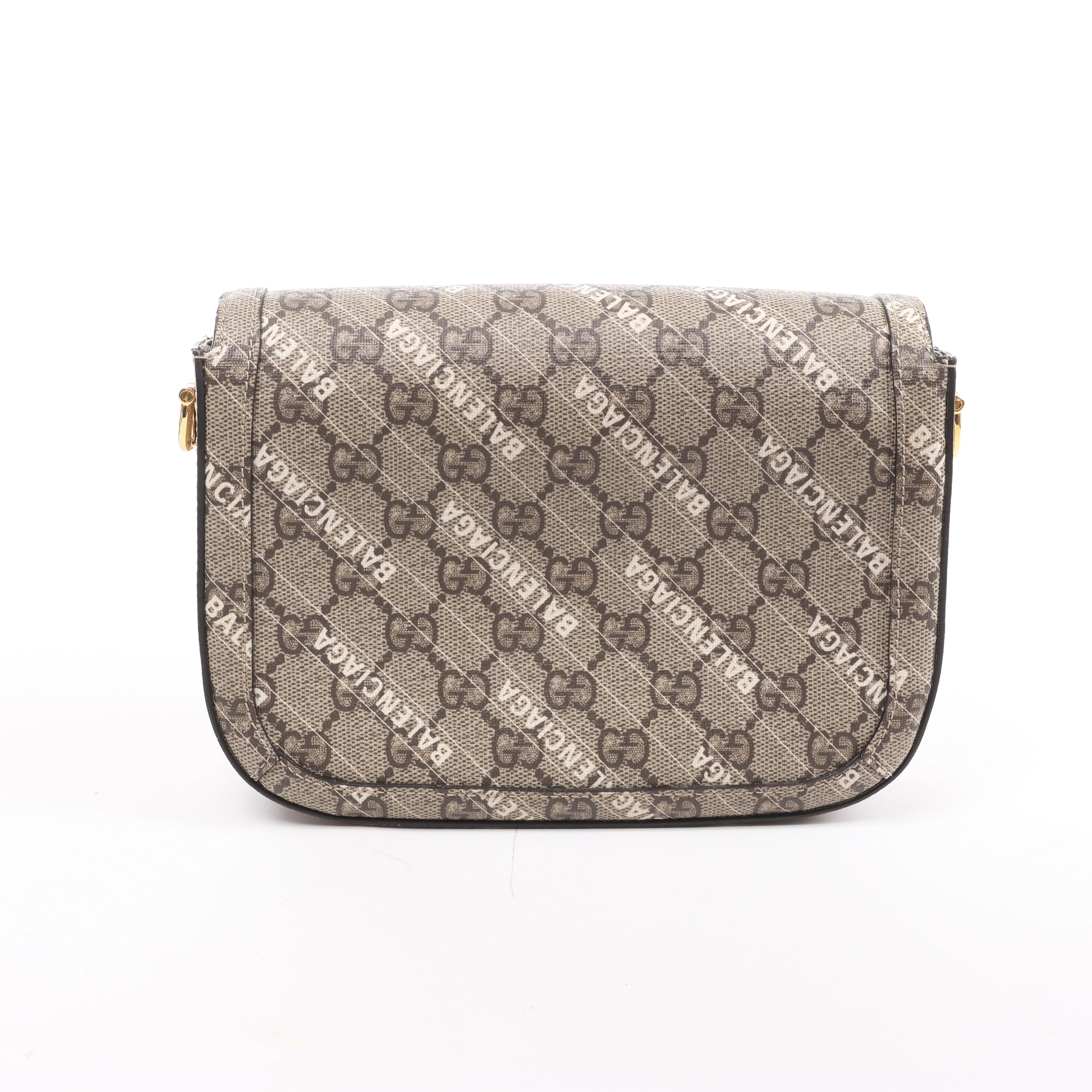 Bolso cruzado Gucci GG Marmont de piel en negro