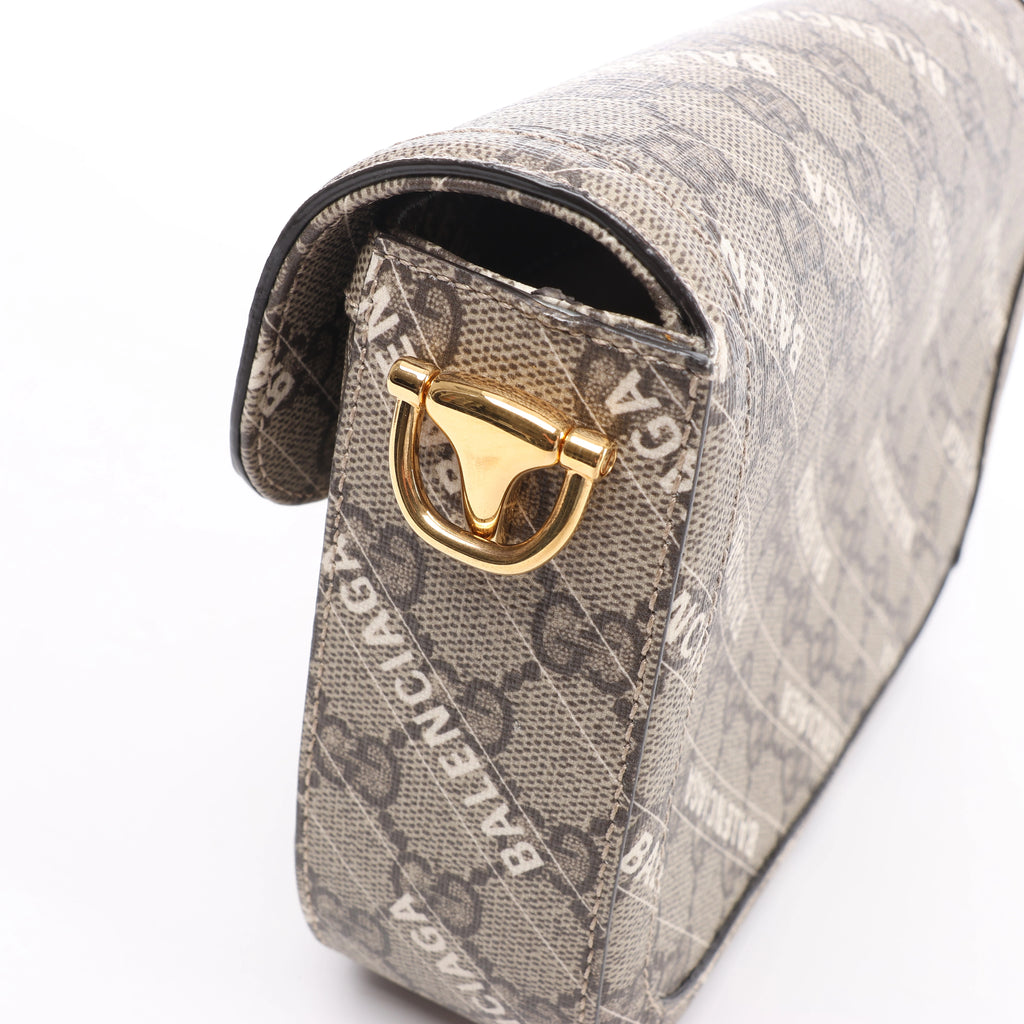 Bolso cruzado Gucci GG Marmont de piel en negro