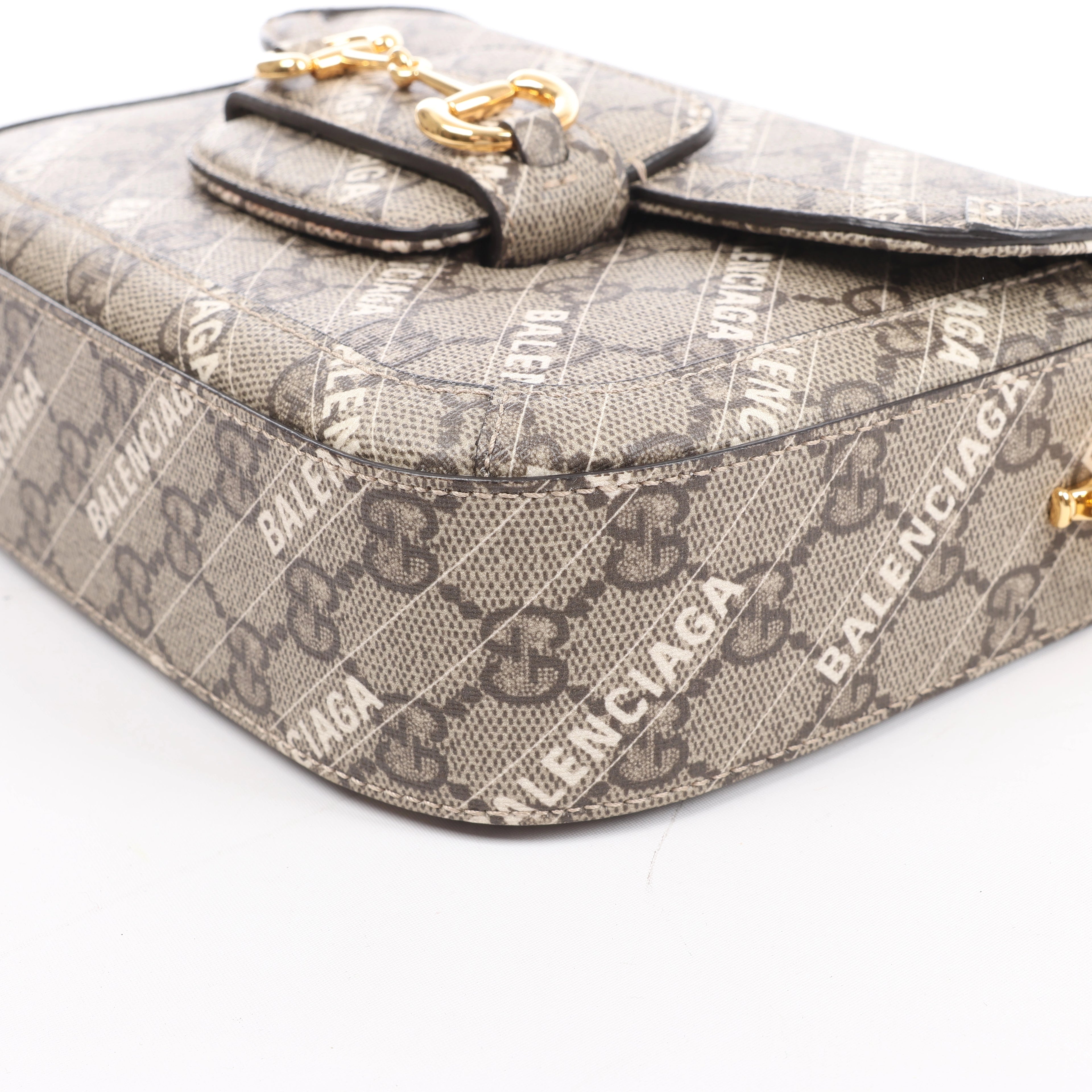 Bolso cruzado Gucci GG Marmont de piel en negro