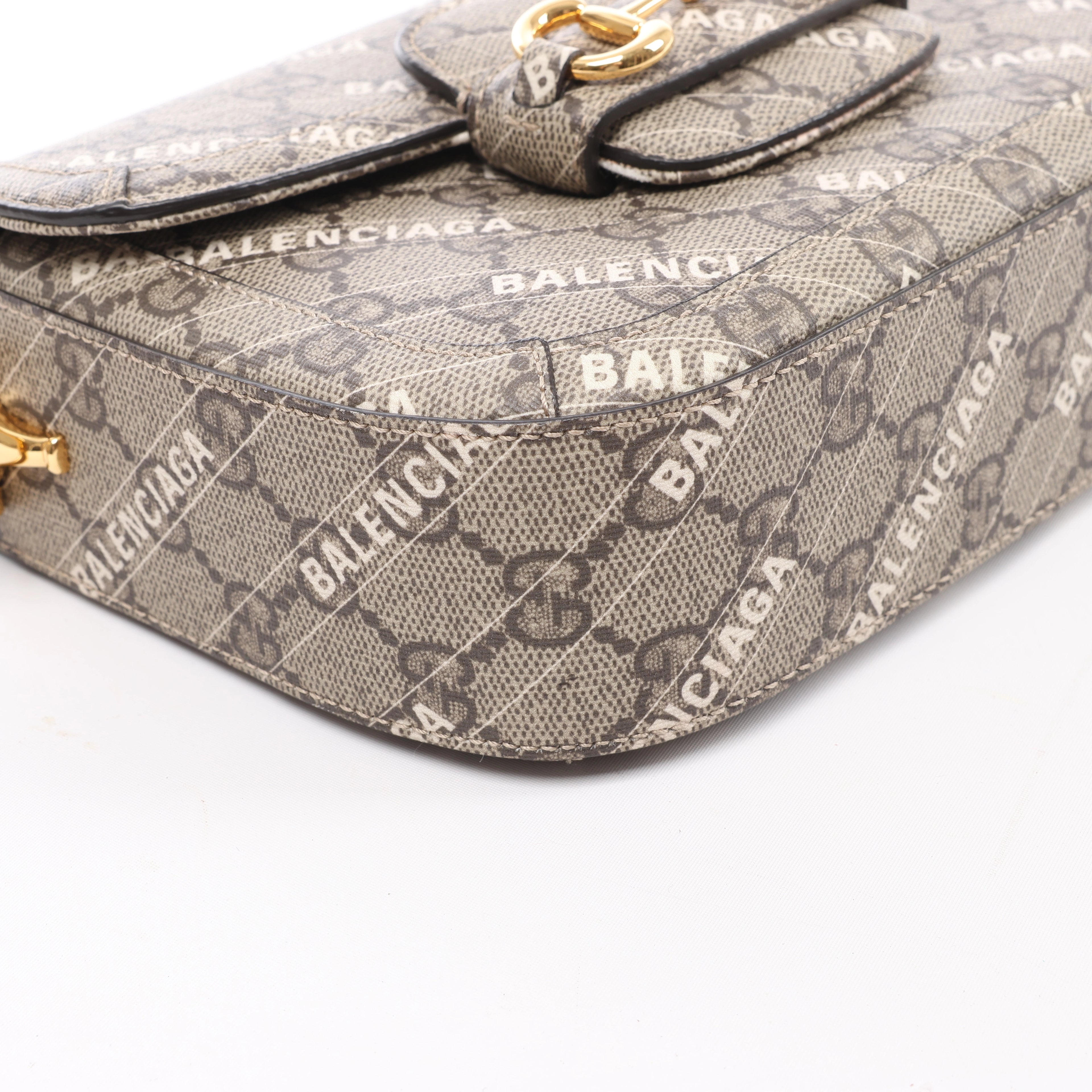 Bolso cruzado Gucci GG Marmont de piel en negro