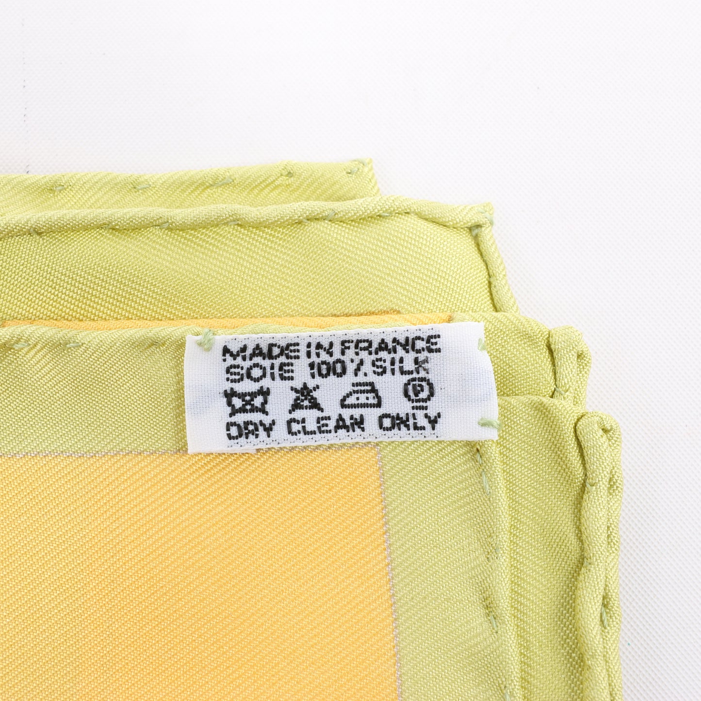 Hermès Carré 90 "Au gre du vent" Silk handkerchief in Yellow