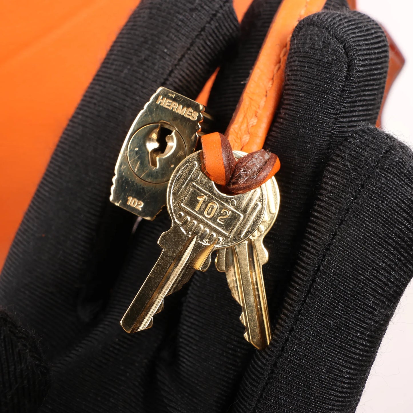 HERMES Bolide 31 Taurillon Clemence 2Way Handbag in Orange □H: 2004