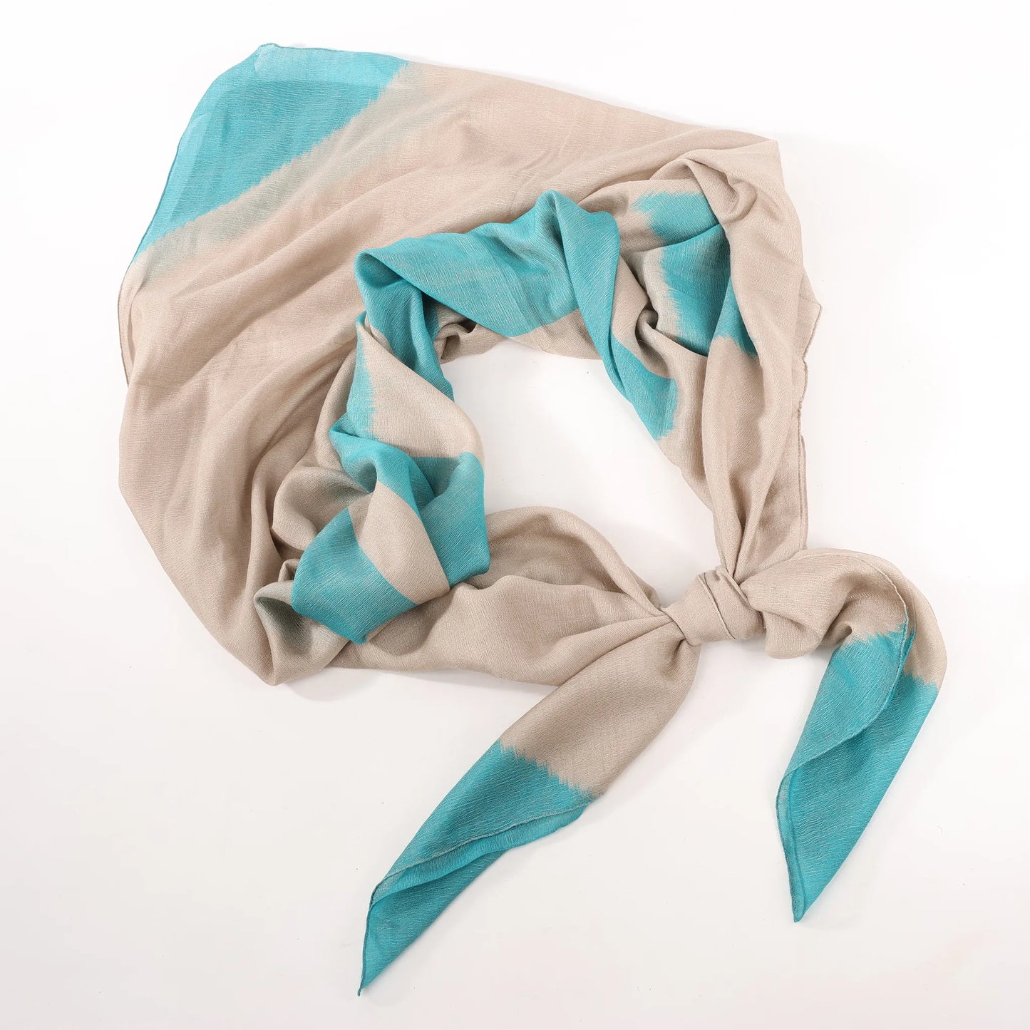 Hermès Carré Géant "Calégé amplume HIKAT" Cashmere & Silk handkerchief in Beige x Green