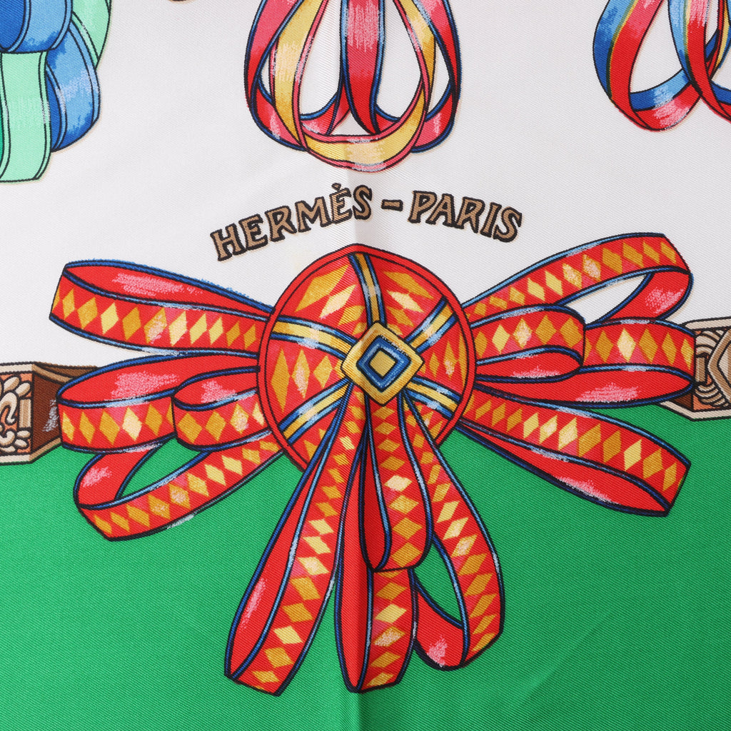 Hermès Carré 90 "Les Rubans du Cheval" Silk handkerchief in Green