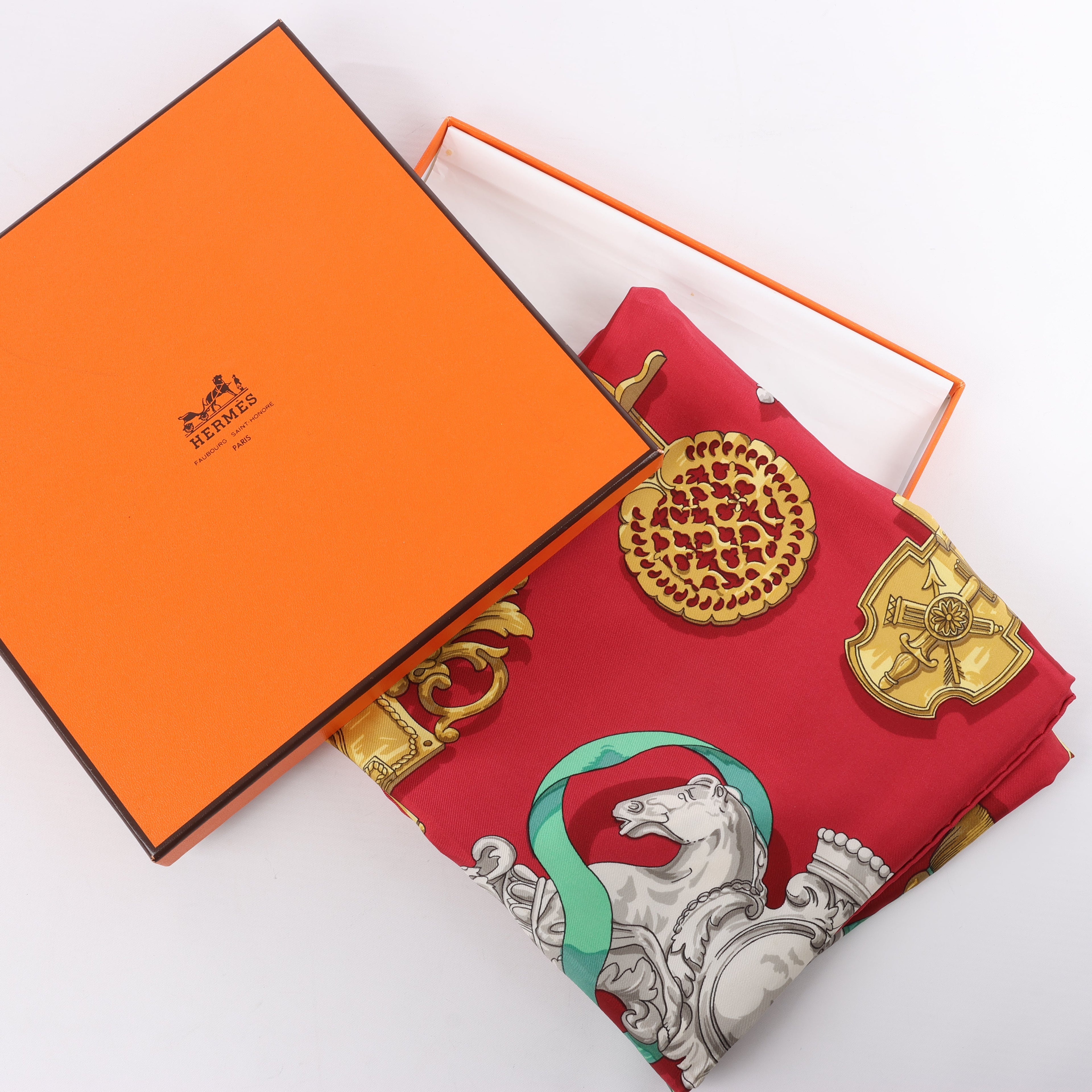 Hermès Carré 90 "Ferronnerie" Silk handkerchief in Red