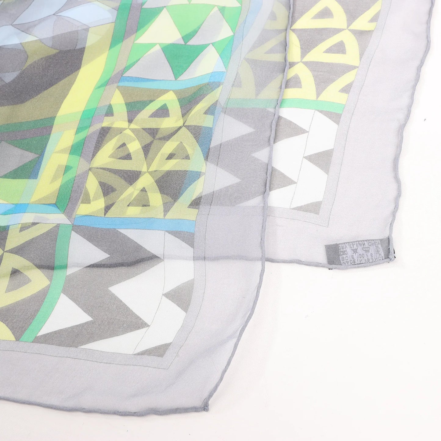 Hermès Carré 140 "CHEVAUX DE KARNAK" Silk handkerchief in Gray