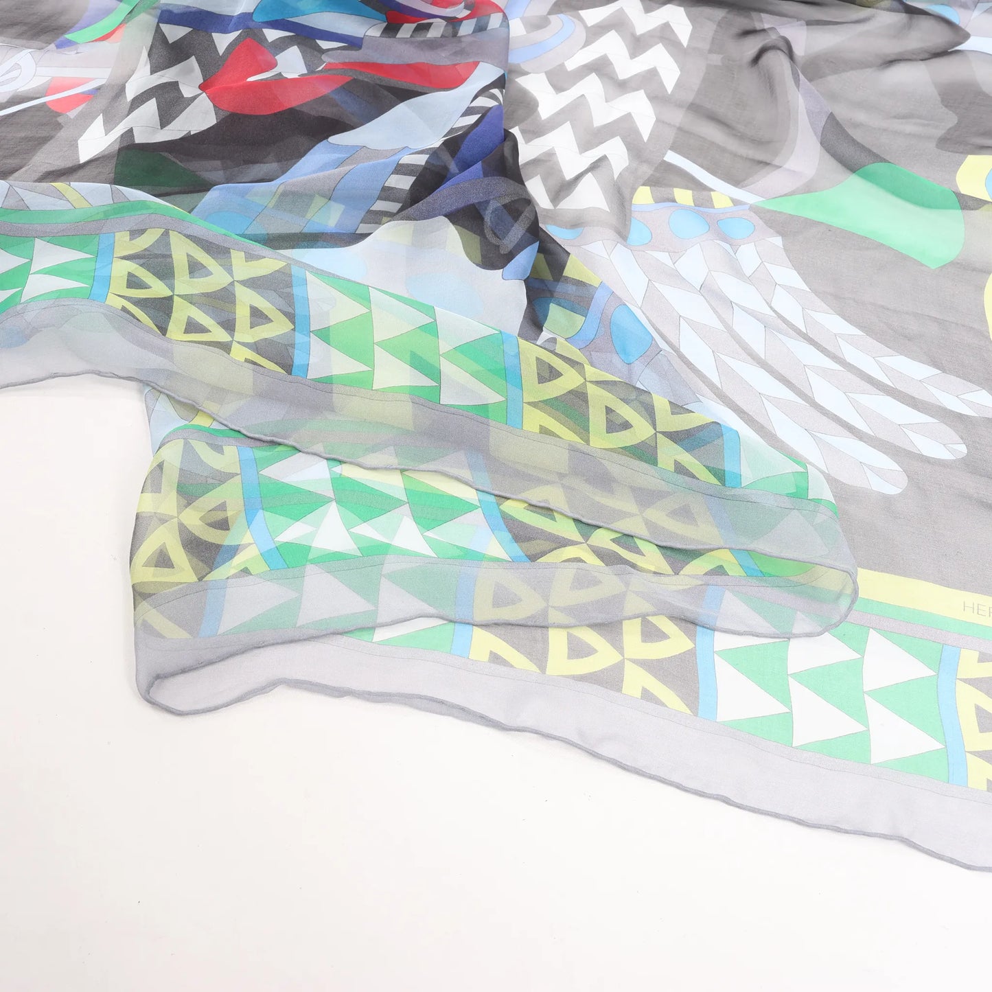 Hermès Carré 140 "CHEVAUX DE KARNAK" Silk handkerchief in Gray