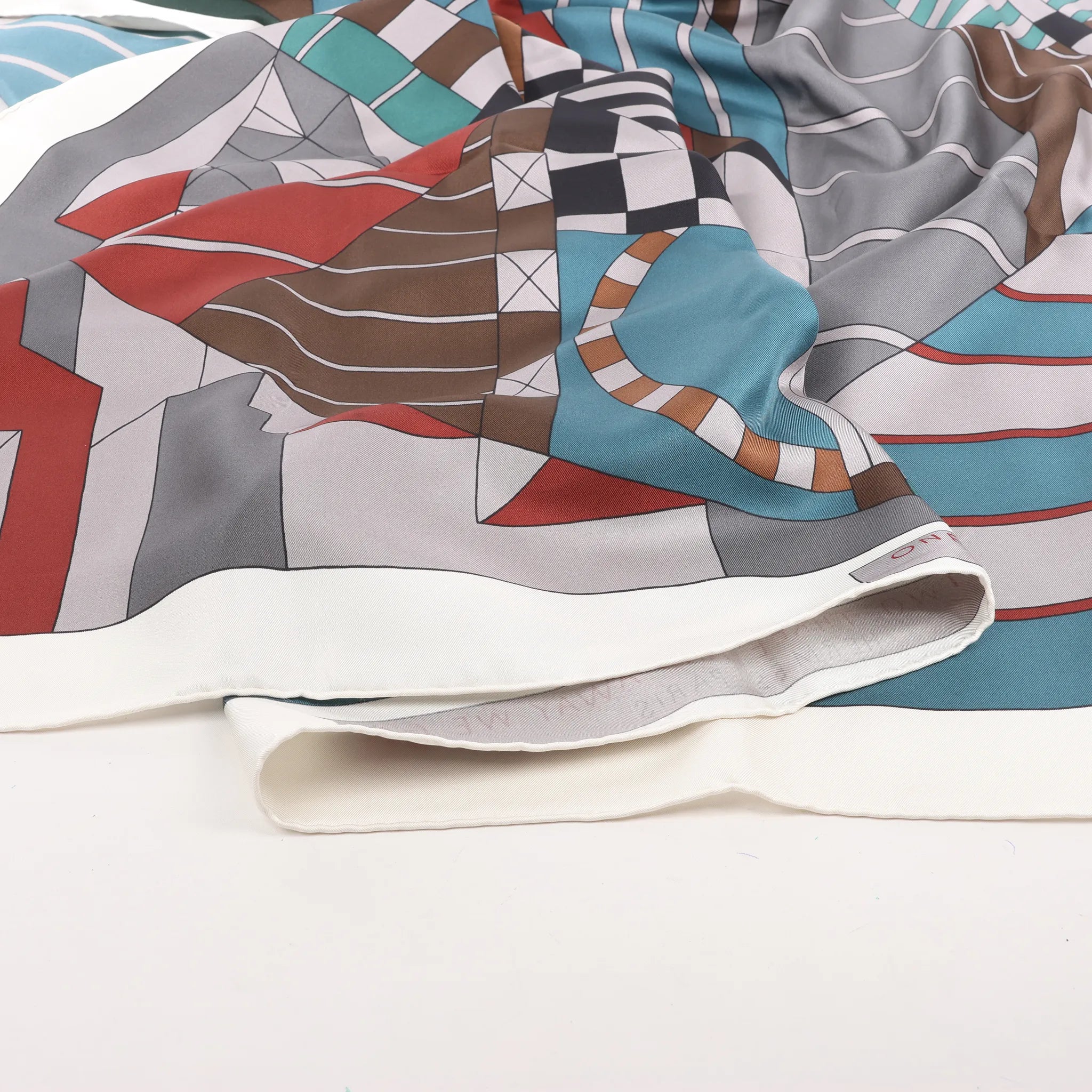 Hermès Carré 140 "ONE TWO THREE AND AWAY WE GO" Silk handkerchief in Gray