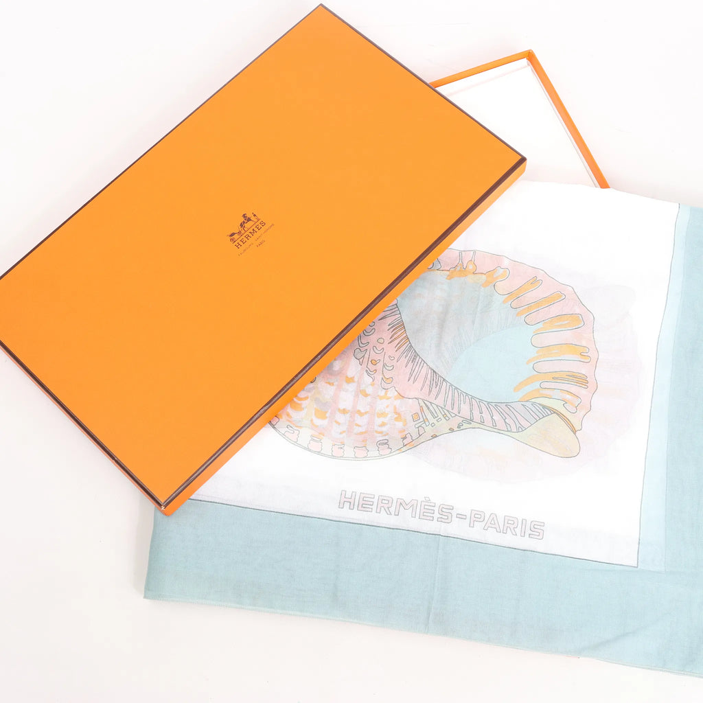 Hermès Carré "Shell" Cotton handkerchief in Blue