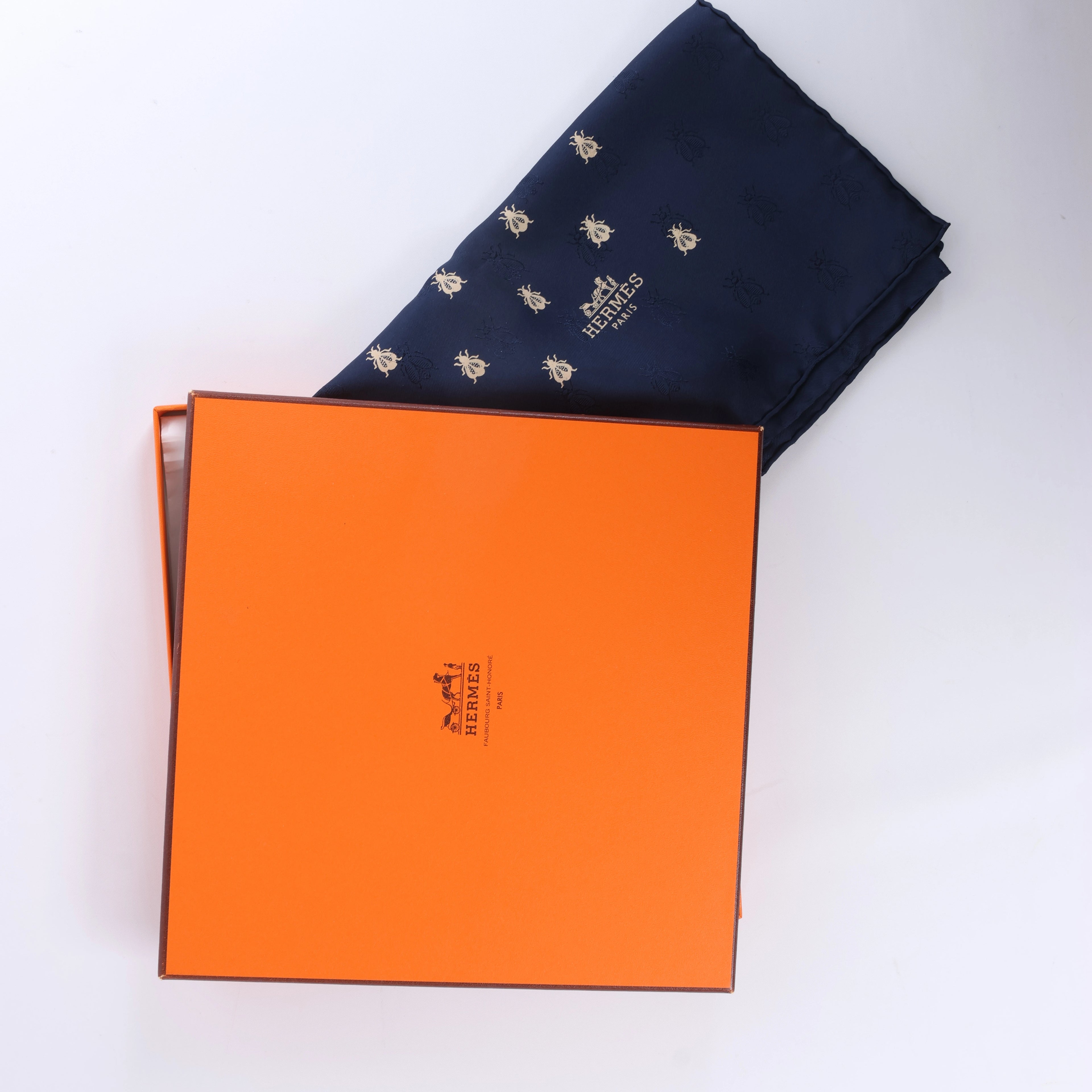 Pañuelo de seda Hermès Carré 70 "soleil de soie" en azul