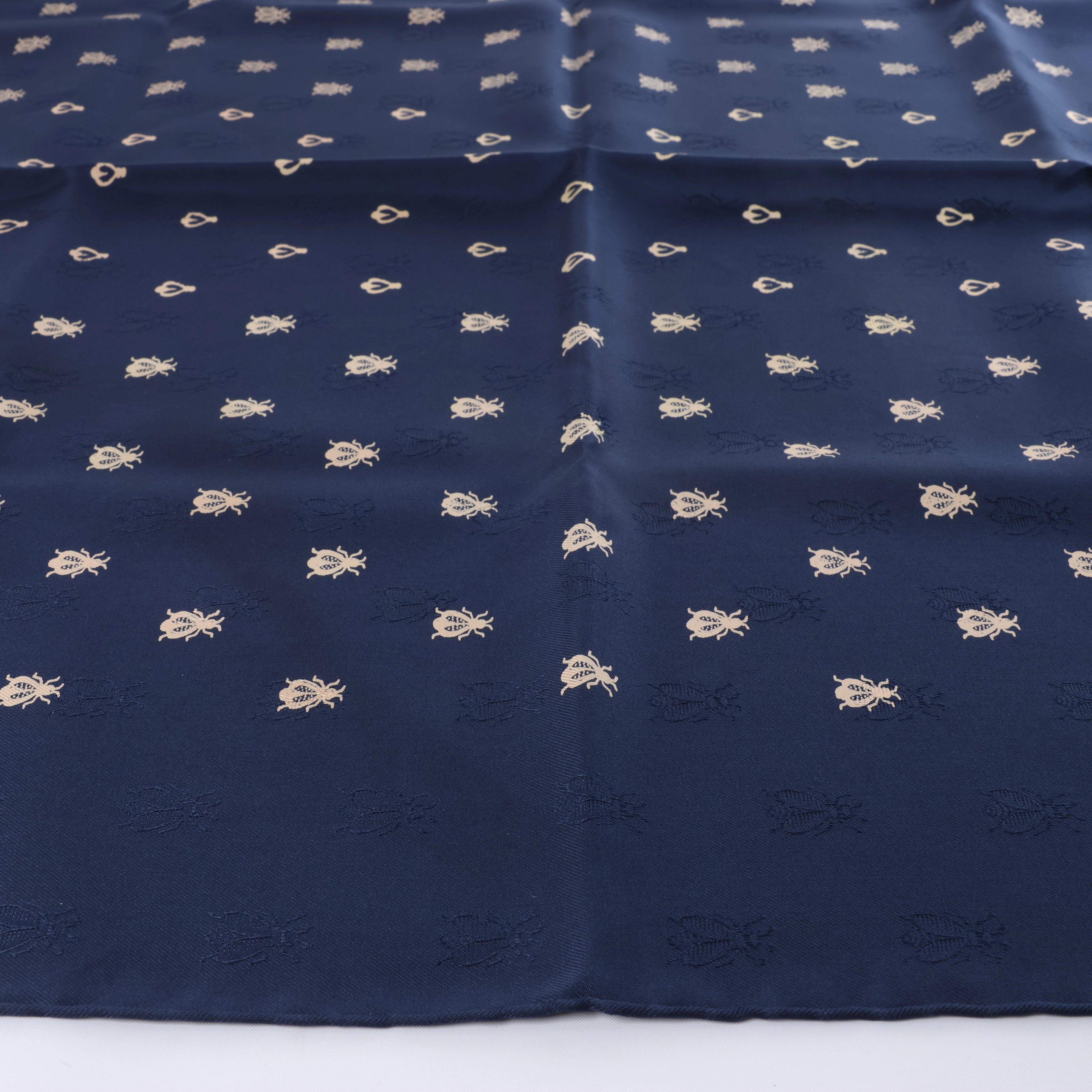 Pañuelo de seda Hermès Carré 70 "soleil de soie" en azul