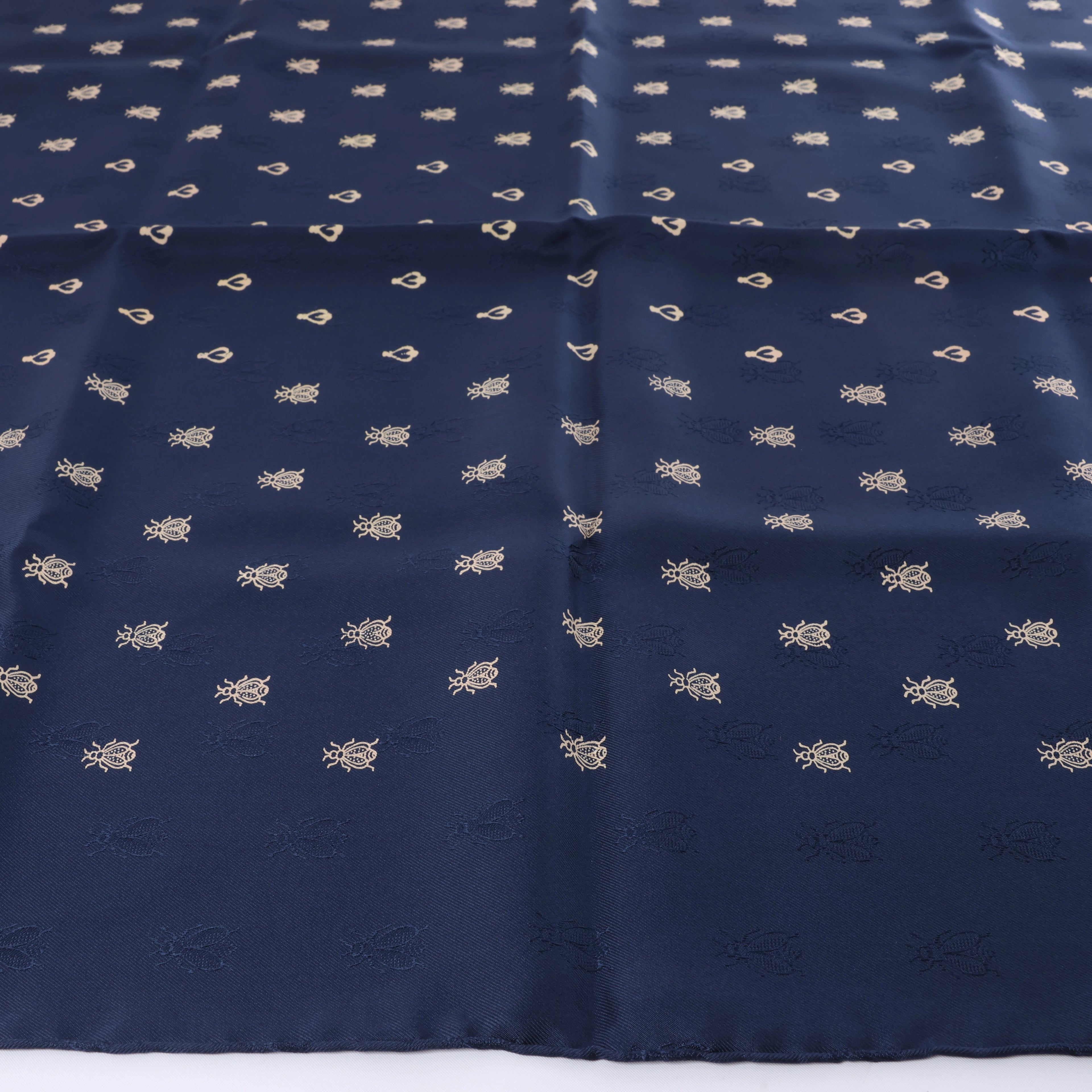 Pañuelo de seda Hermès Carré 70 "soleil de soie" en azul