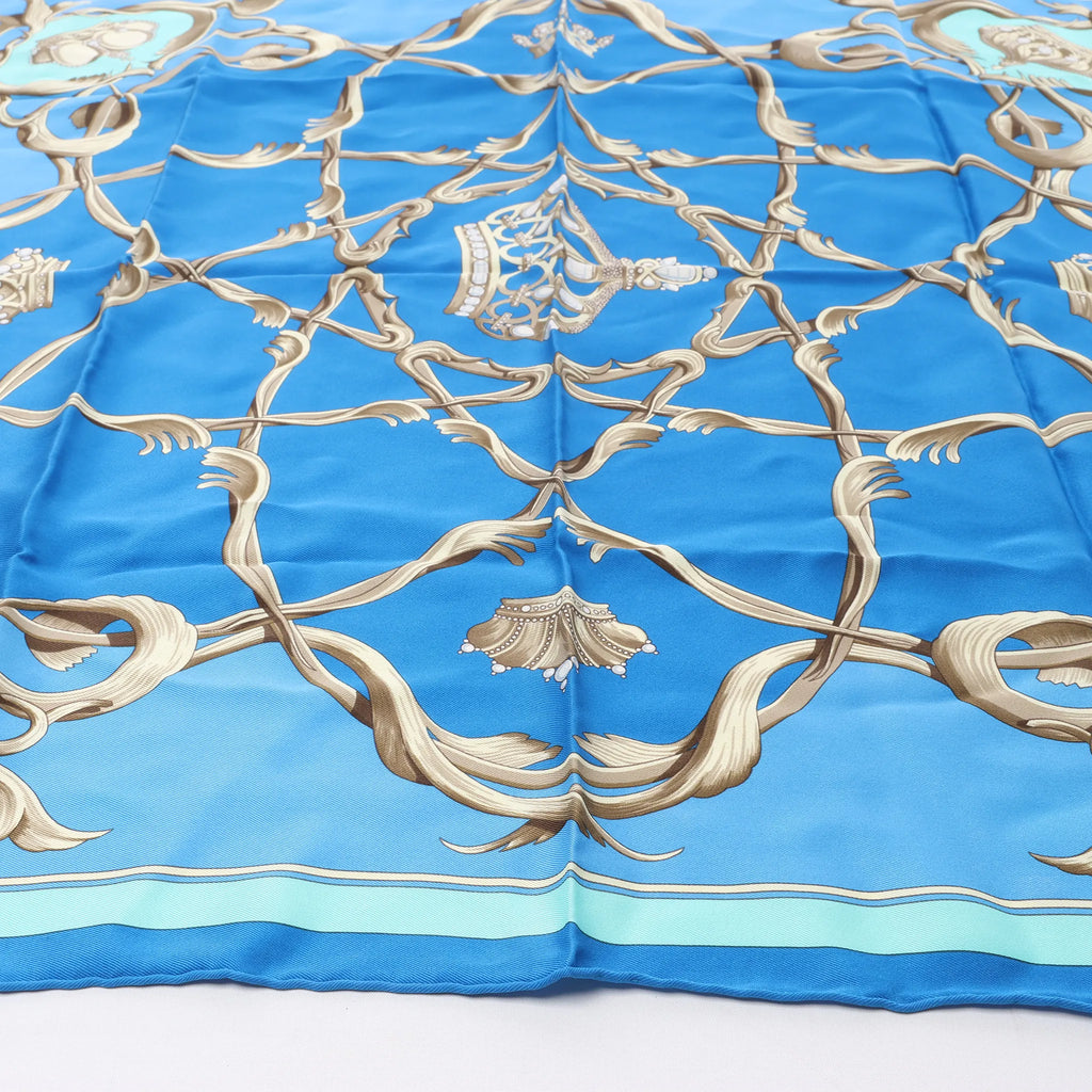 Hermès Carré 70 "Couronnes Crown" Silk handkerchief in Blue