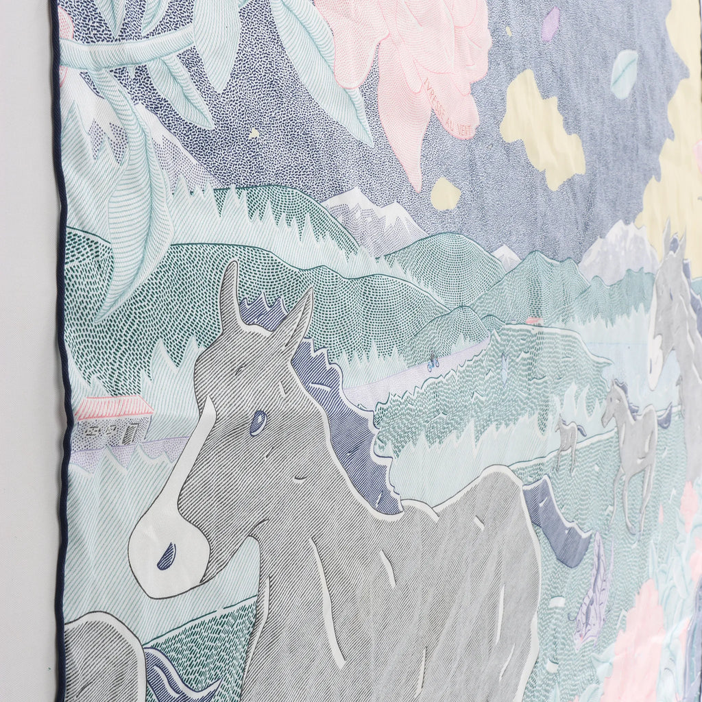Hermès Carré 70 "Drunk by the wind" Silk handkerchief in Gray