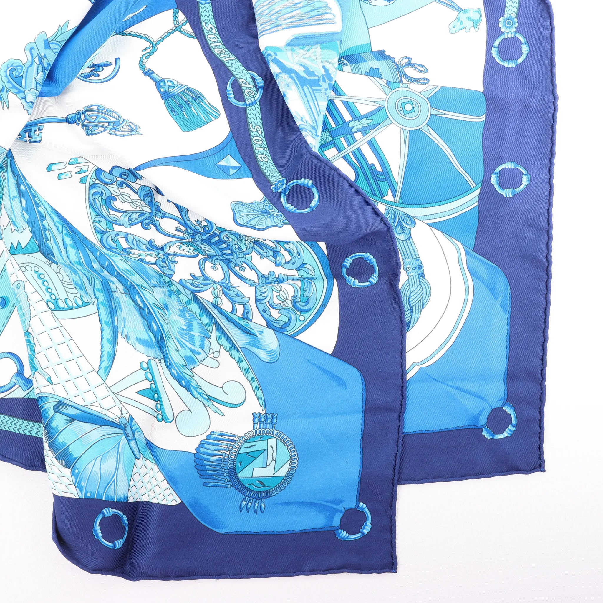 Hermès Carré 70 "soleil de soie" Silk handkerchief in Blue