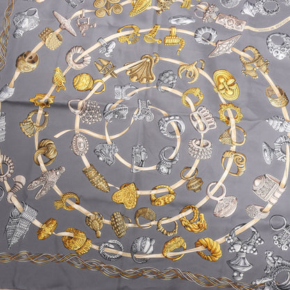 Hermès Carré 90 „ALLIANCES DU MONDE“ Seidentaschentuch in Grau