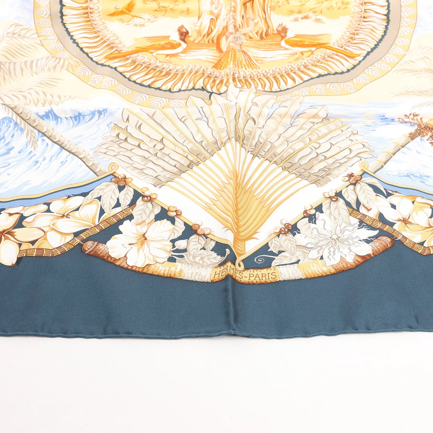 Hermès Carré 90 "ALOHA" Silk handkerchief in Navy Blue x Beige