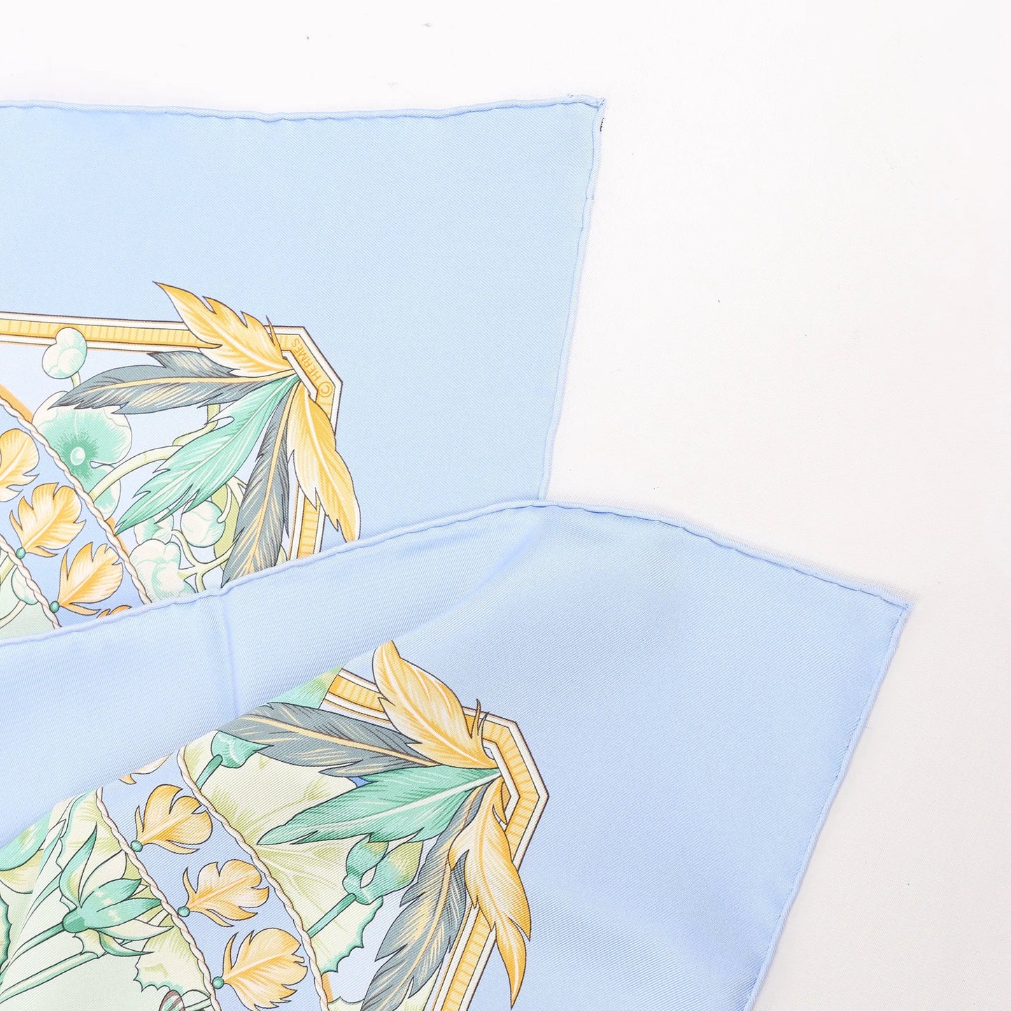 Hermès Carré 90 "AMAZONIA" Silk handkerchief in Blue