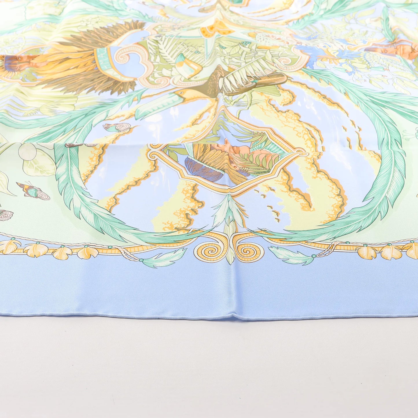 Hermès Carré 90 "AMAZONIA" Silk handkerchief in Blue