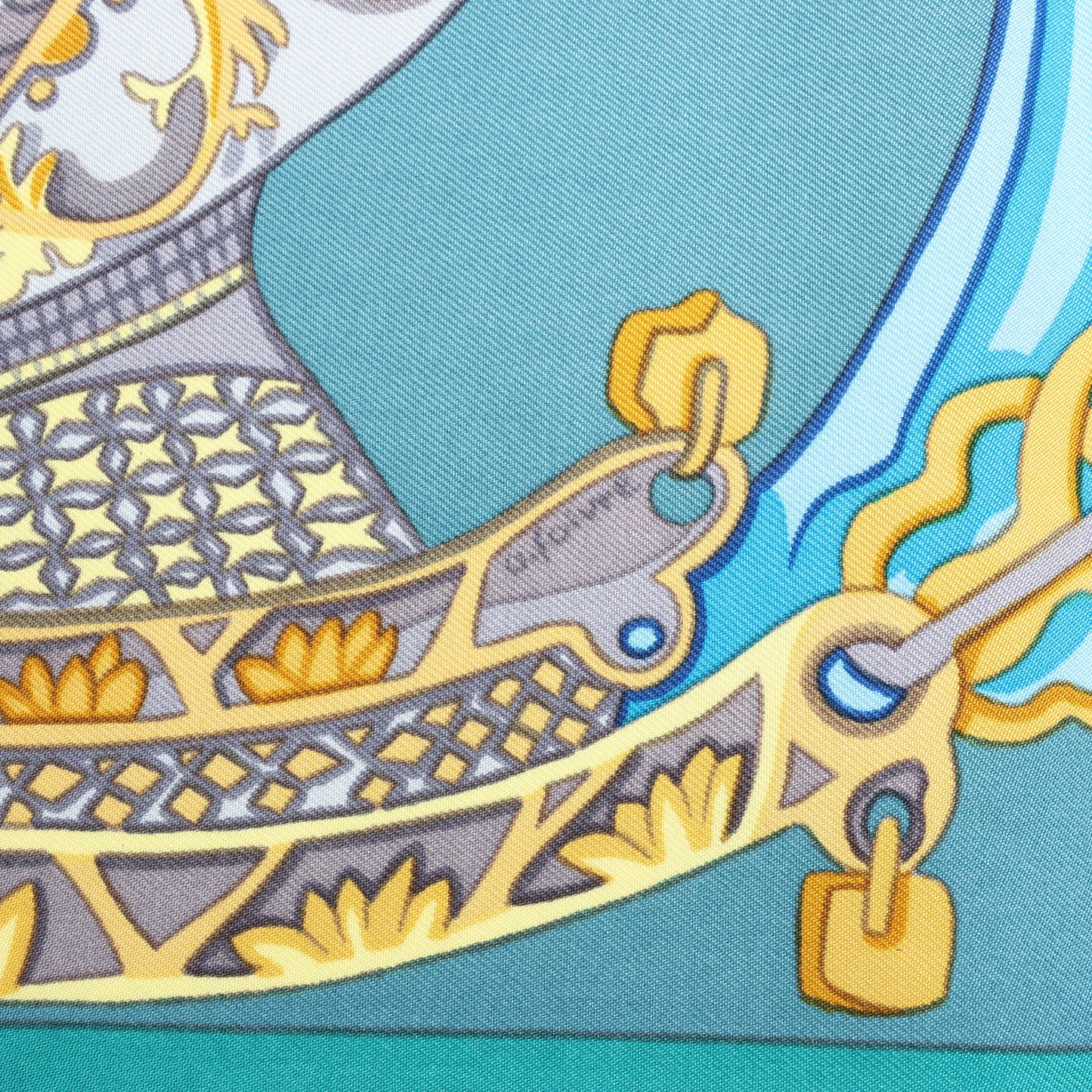 Hermès Carré 90 "ARMETS en PANACHE" Silk handkerchief in Green