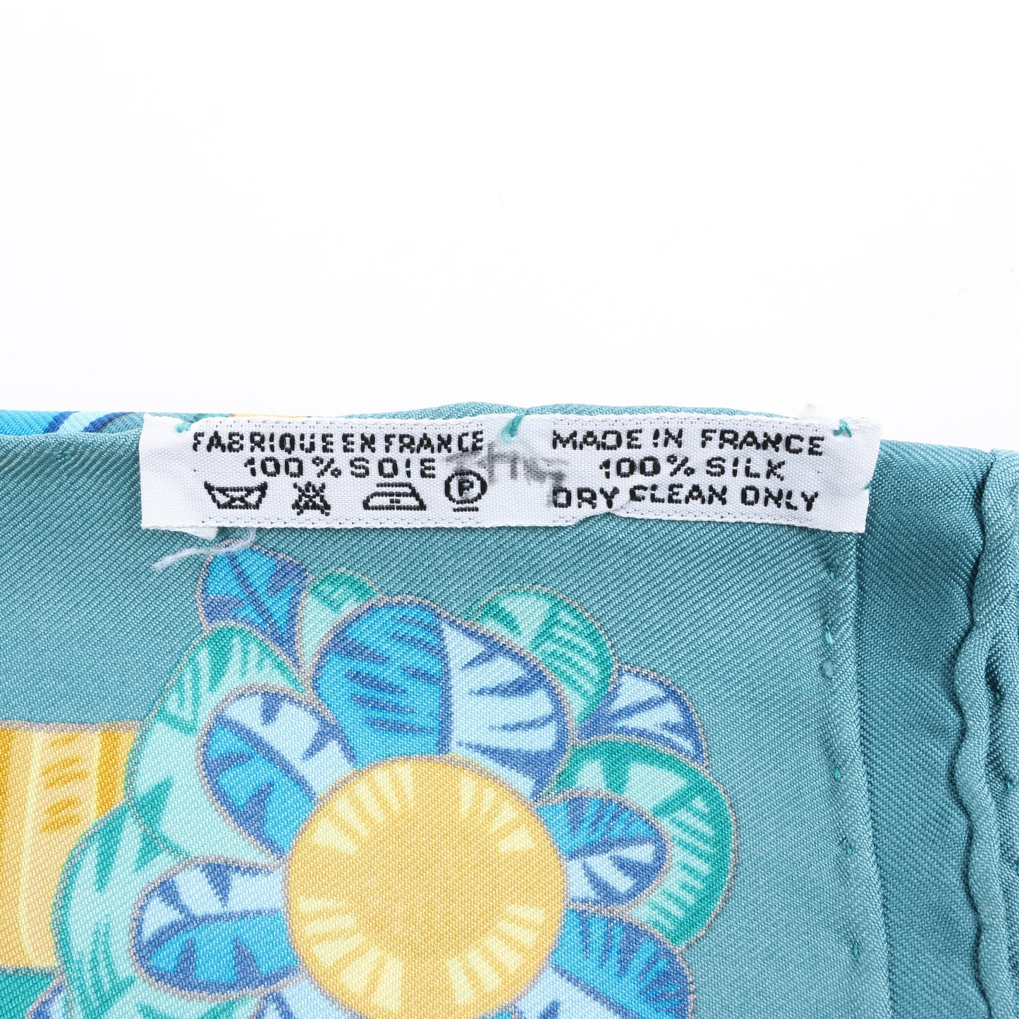 Hermès Carré 90 "ARMETS en PANACHE" Silk handkerchief in Green