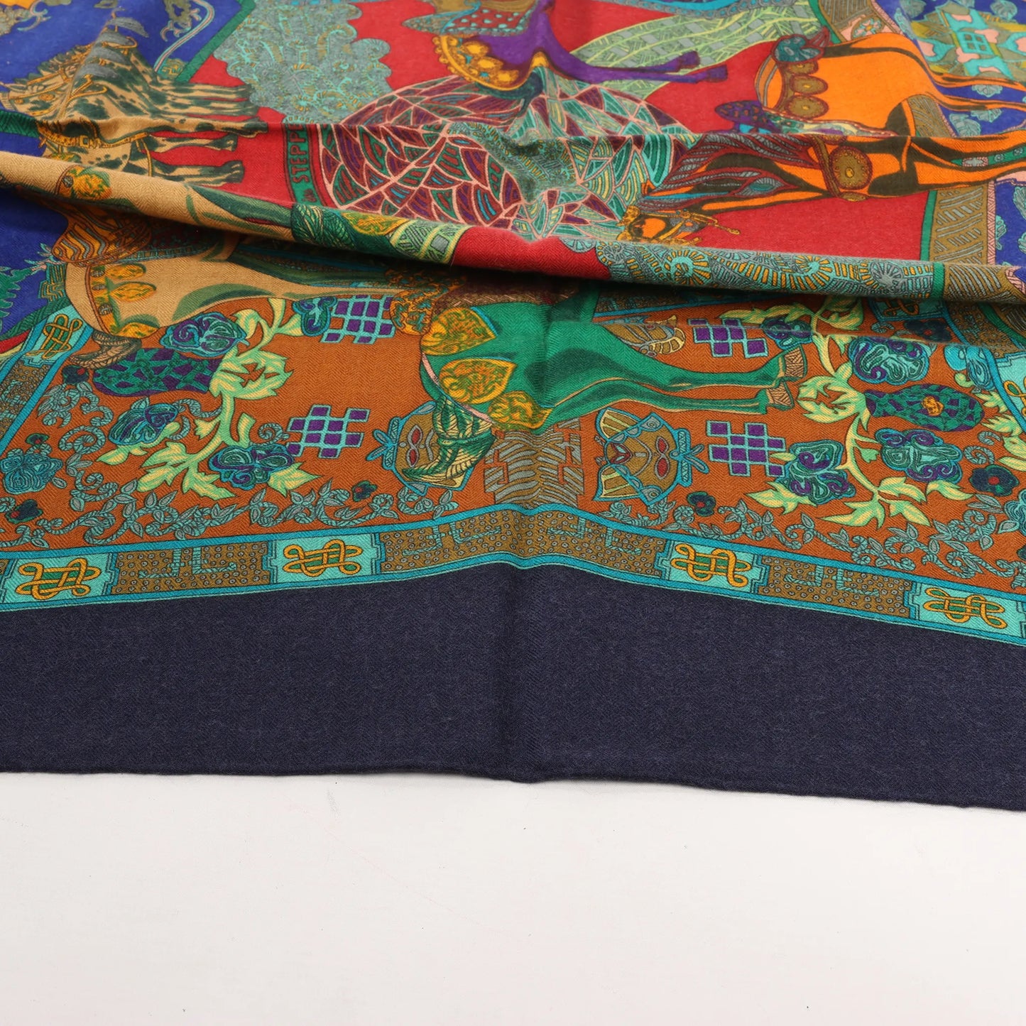 Hermès Carré 90 "ART des STEPPES" Mouchoir en Soie Bleu Marine